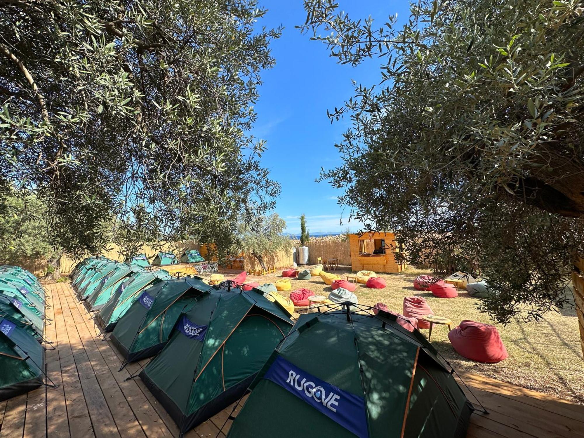 Alt Camping Hotell Dhërmi Exteriör bild
