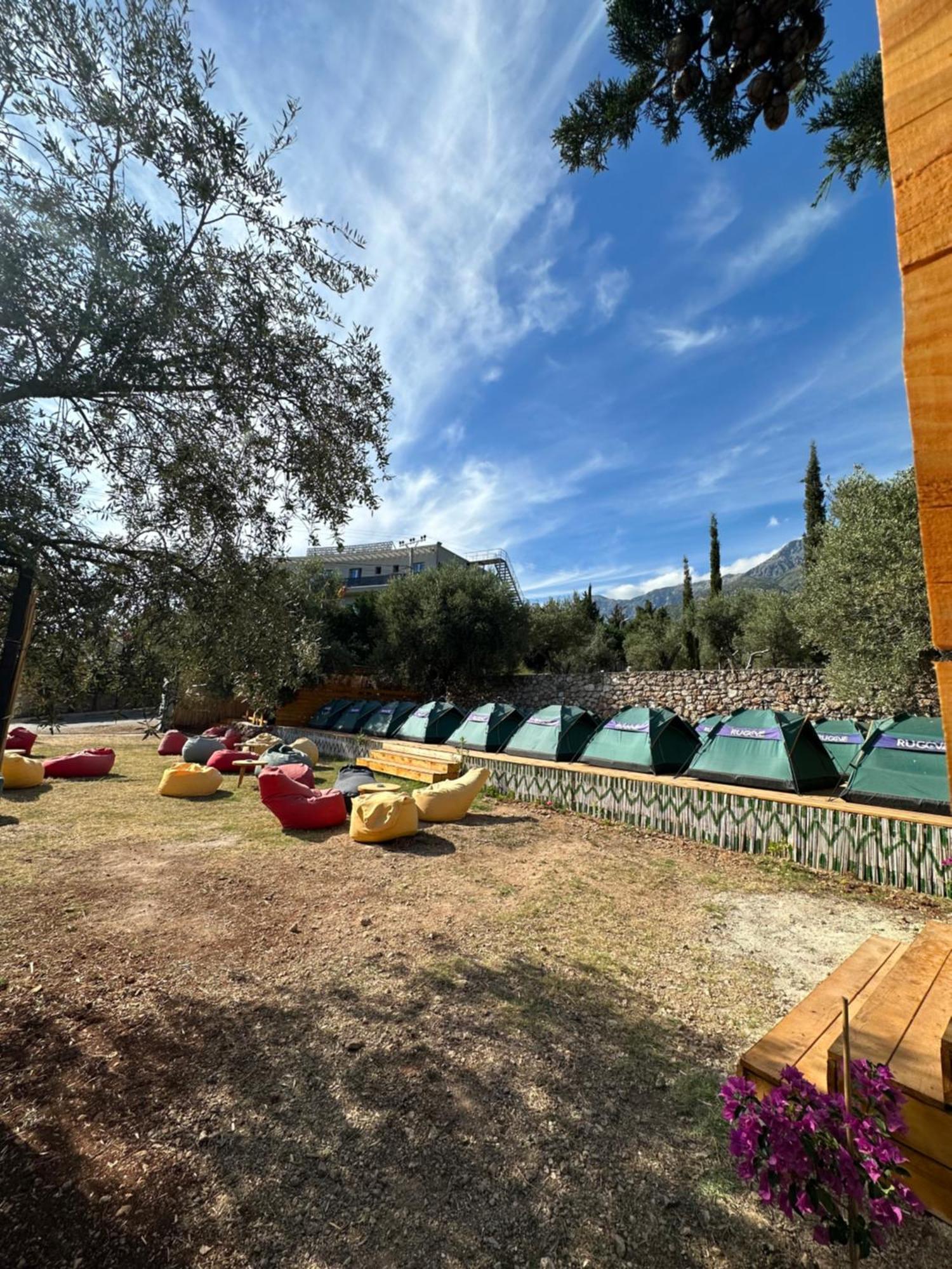 Alt Camping Hotell Dhërmi Exteriör bild